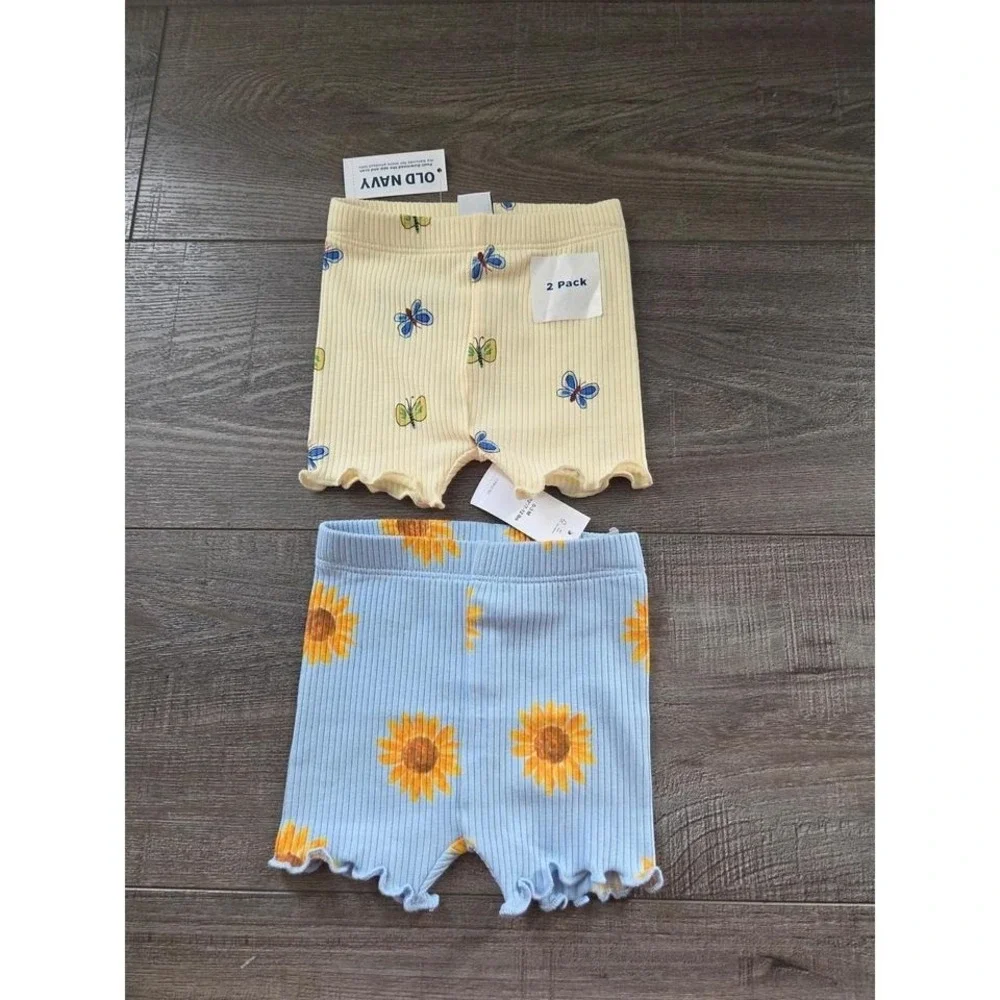 Old navy baby girl‎ biker shorts lot 0-3 mos